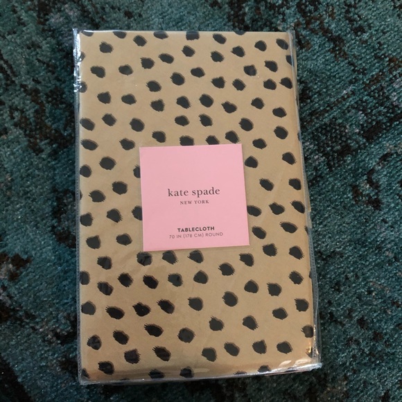 Kate Spade Table Cloth Round Flamingo Dot - Picture 2 of 5